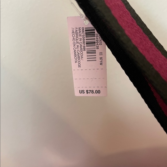 NWT Victoria’s Secret Quilted Floral Overnight or Tote Bag - Picture 7 of 8